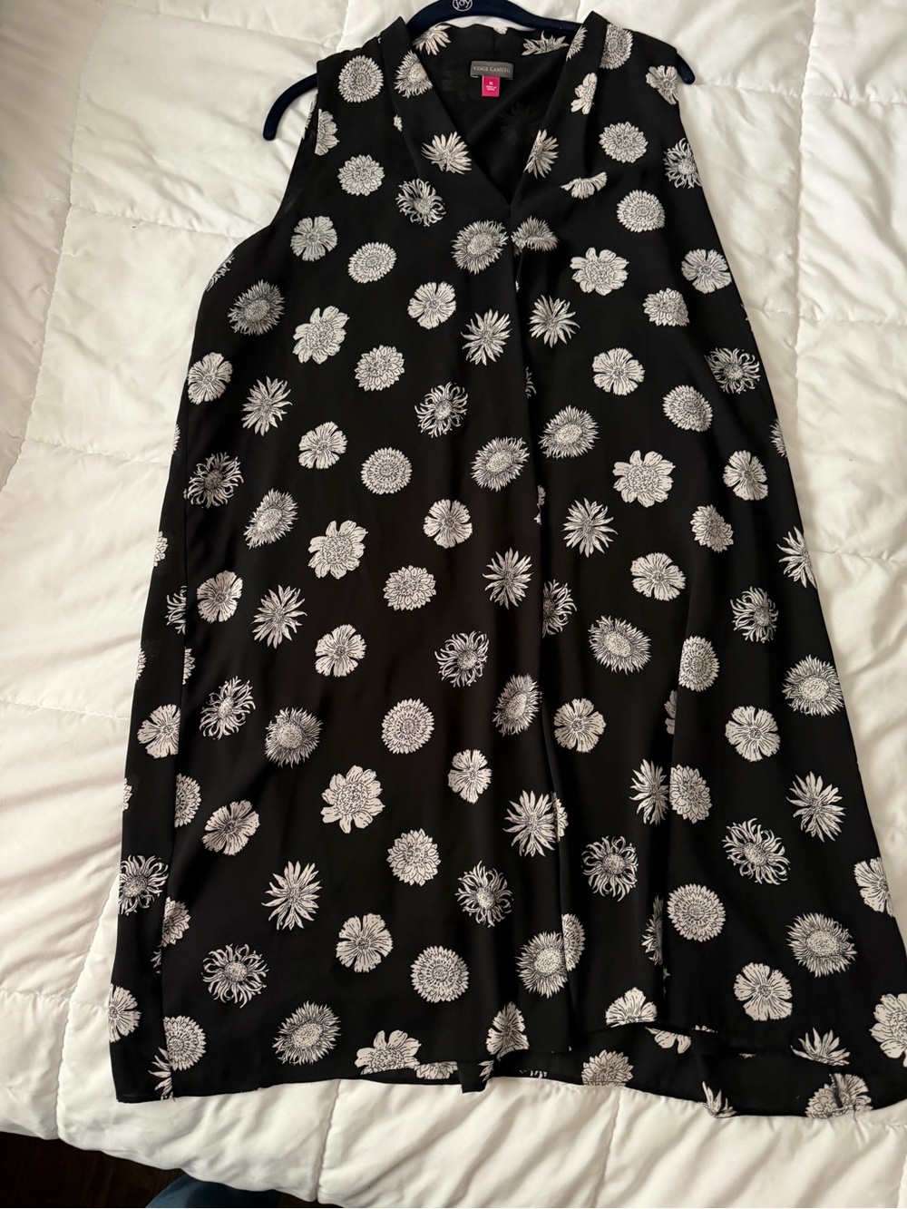 Vince Camuto Black A-Line Skirt with White Floral Medallions